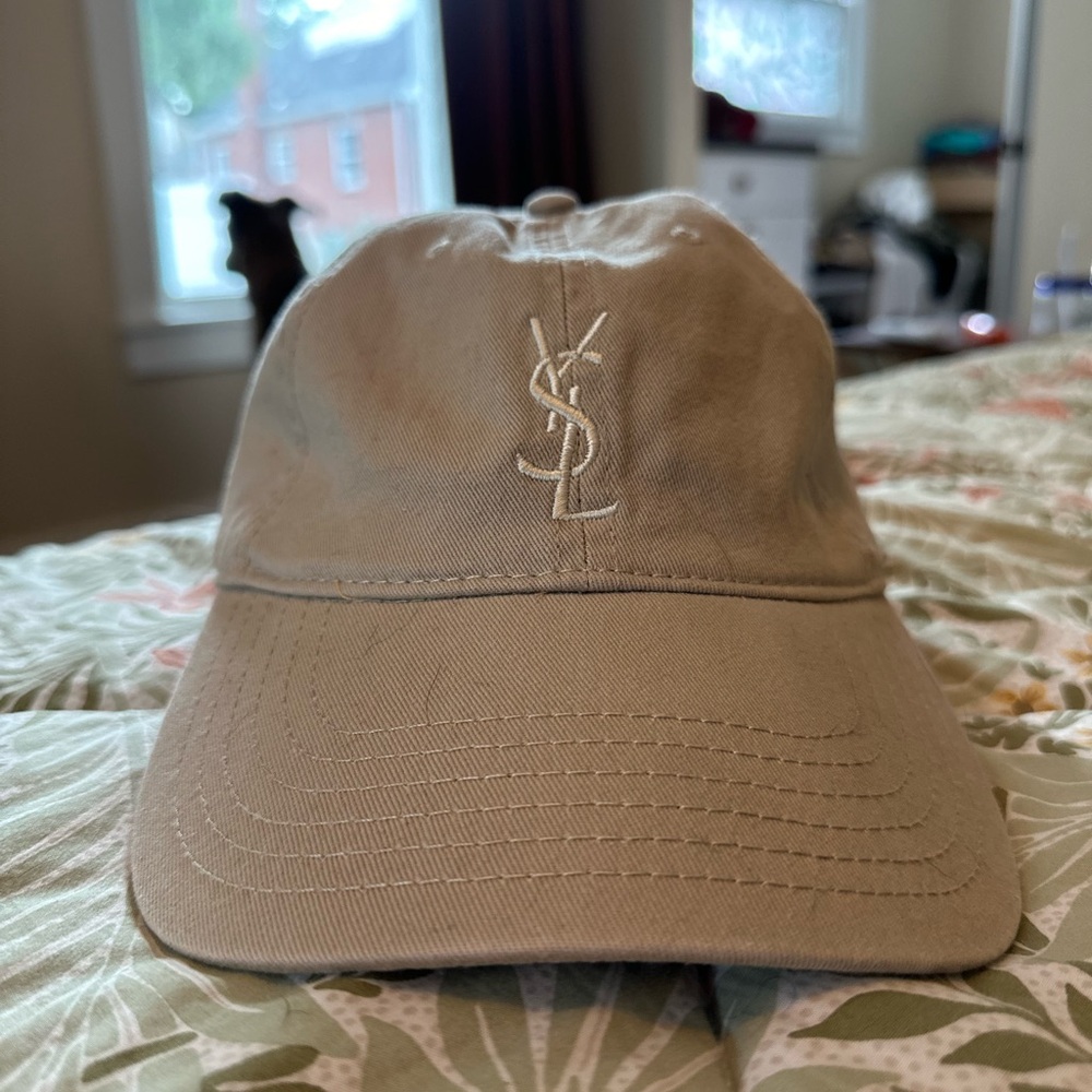 Beige cap